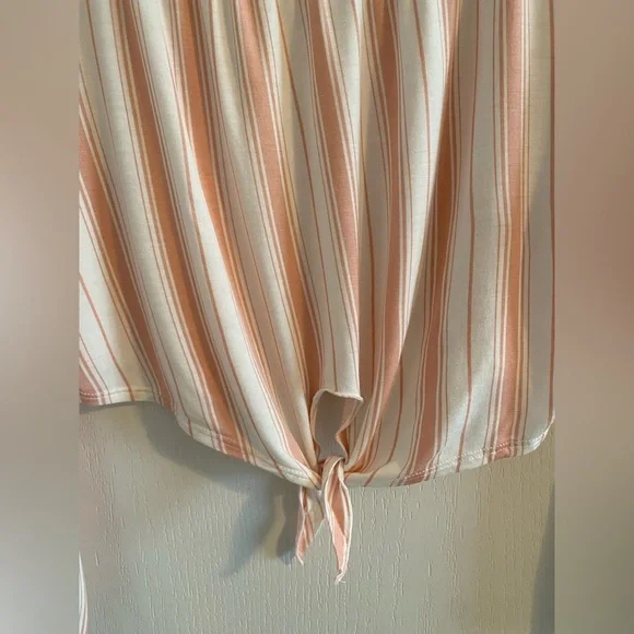 Pink Stripe Crop Top - Picture 5 of 7